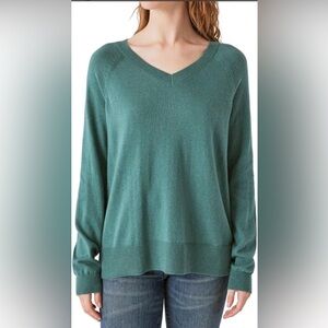Lucky Brand V-neck Sweater 🍀